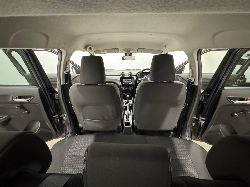 Used Suzuki Swift 2021 for sale - 76570380: Photo 13