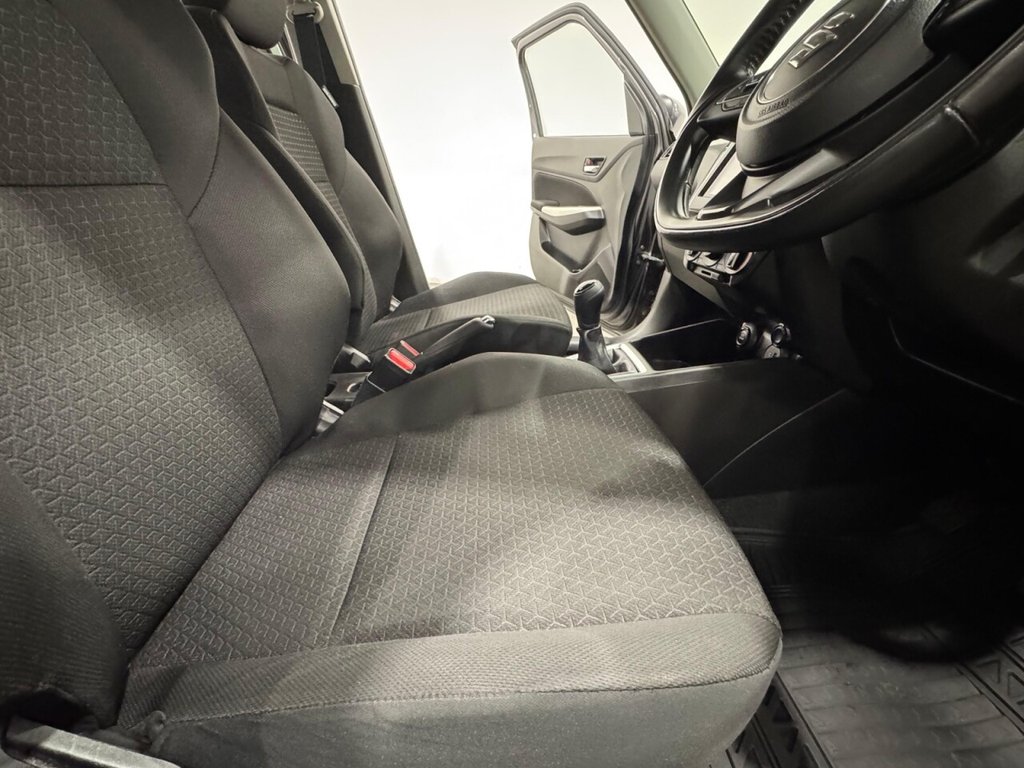Used Suzuki Swift 2021 for sale - 76570380: Photo 14