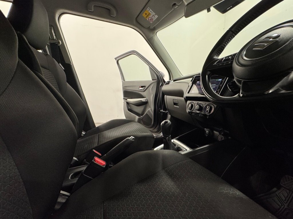Used Suzuki Swift 2021 for sale - 76570380: Photo 15