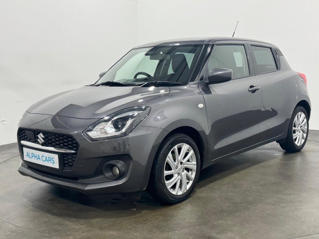 Used Suzuki Swift 2021 for sale - 76570380: Photo 2