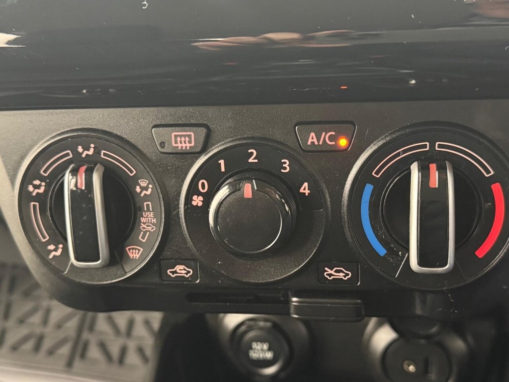 Used Suzuki Swift 2021 for sale - 76570380: Photo 30