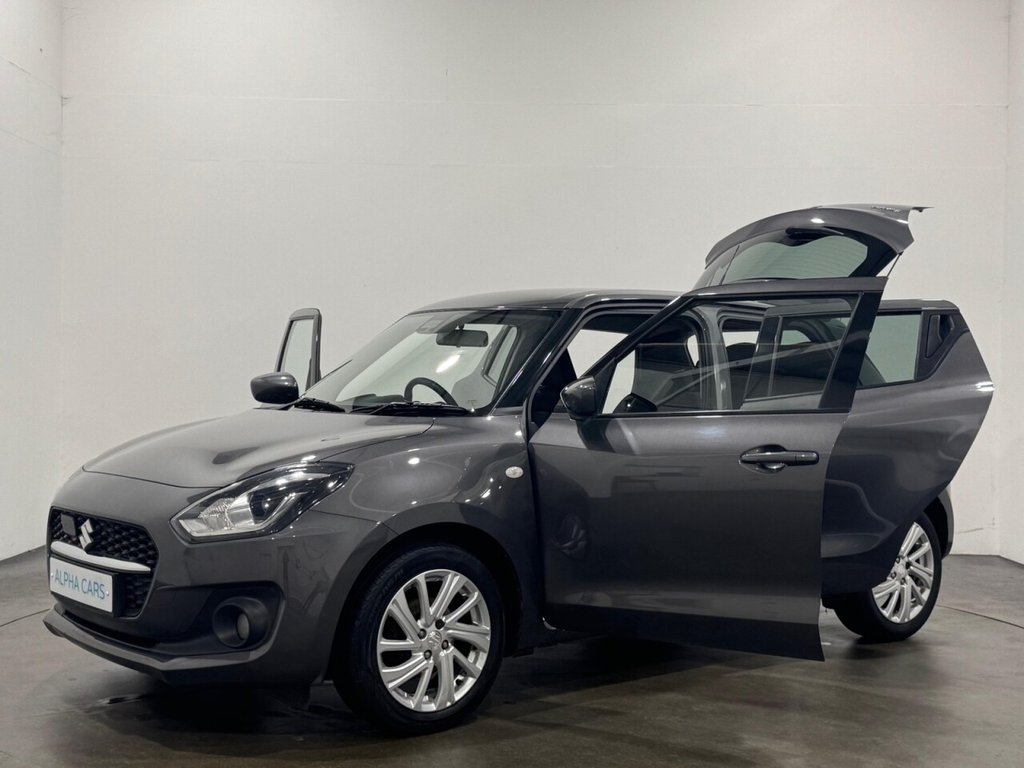 Used Suzuki Swift 2021 for sale - 76570380: Photo 4