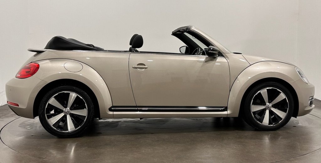 Used Volkswagen Beetle 2015 for sale - 77227013: Photo 10