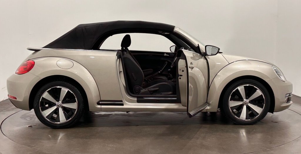 Used Volkswagen Beetle 2015 for sale - 77227013: Photo 13