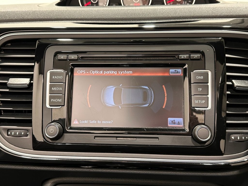 Used Volkswagen Beetle 2015 for sale - 77227013: Photo 17