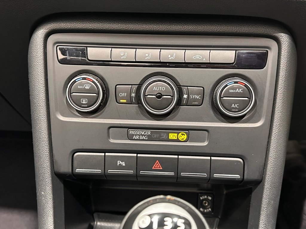 Used Volkswagen Beetle 2015 for sale - 77227013: Photo 27