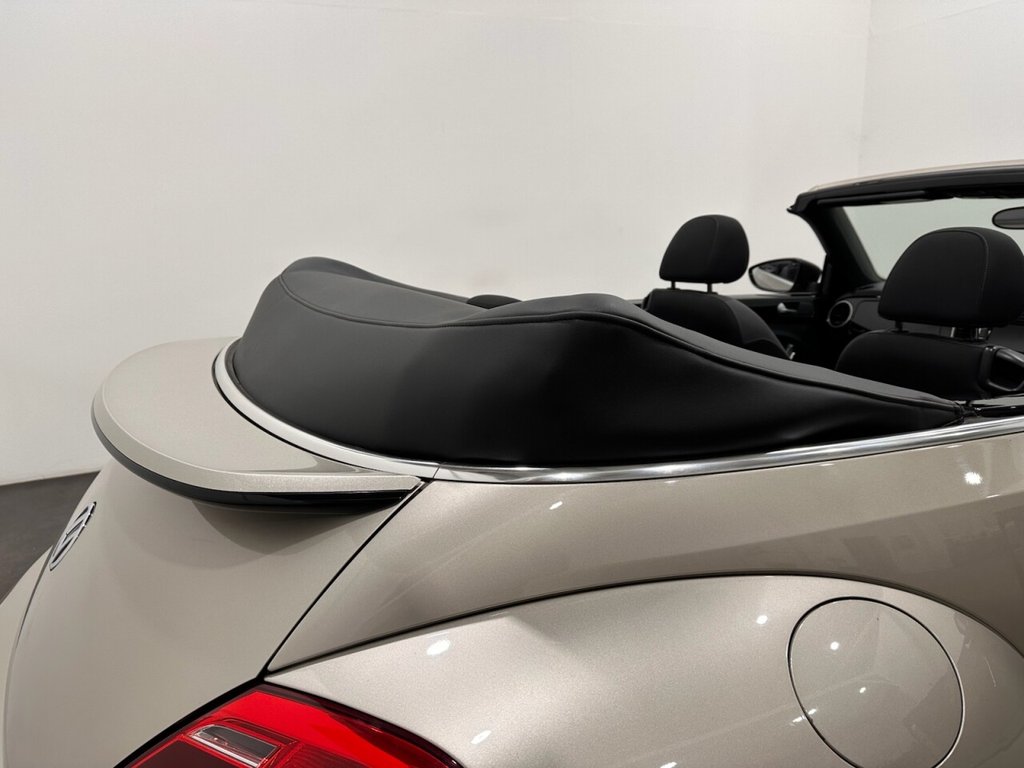 Used Volkswagen Beetle 2015 for sale - 77227013: Photo 28