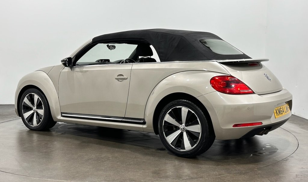 Used Volkswagen Beetle 2015 for sale - 77227013: Photo 5