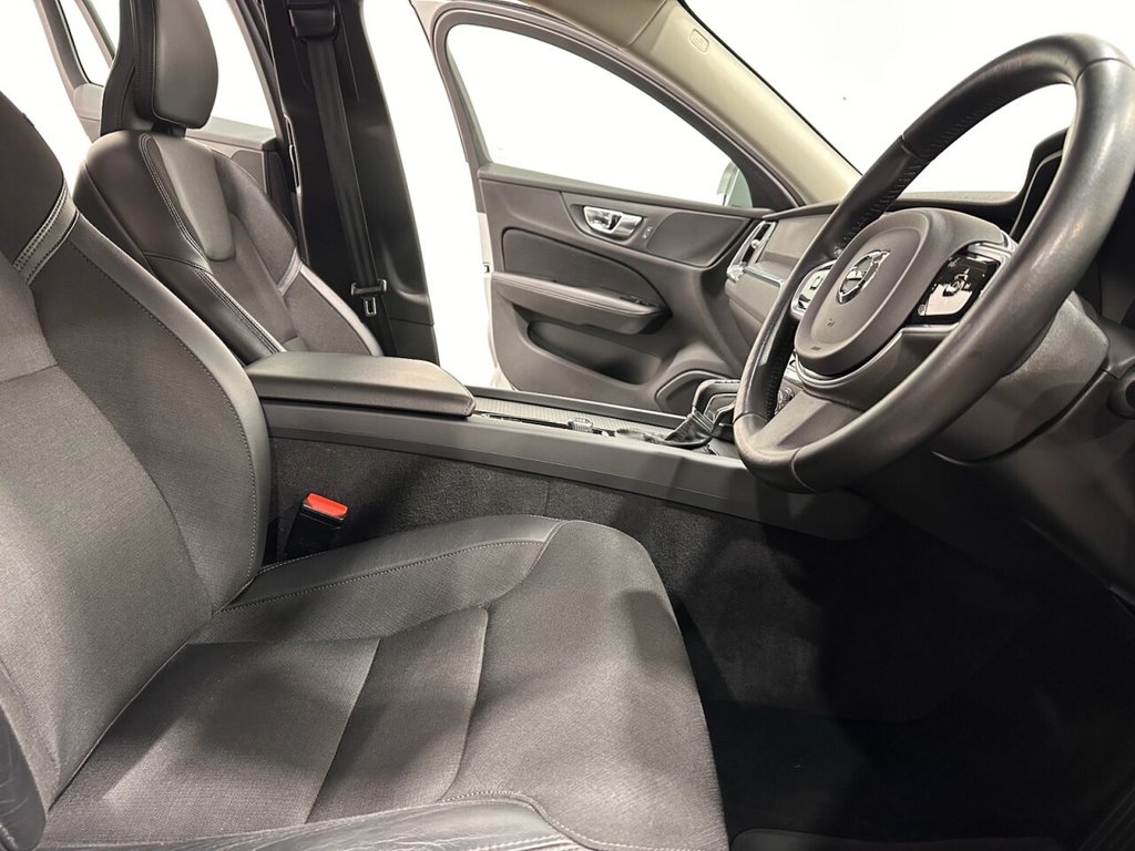 Used Volvo V60 Cross Country 2019 for sale - 77048895: Photo 17