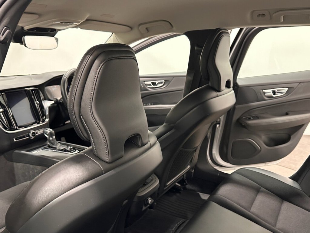 Used Volvo V60 Cross Country 2019 for sale - 77048895: Photo 23