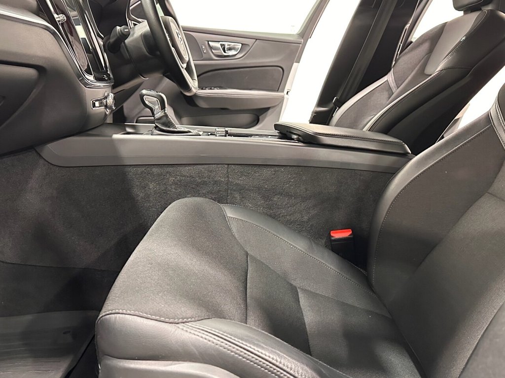 Used Volvo V60 Cross Country 2019 for sale - 77048895: Photo 25