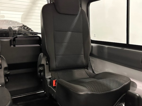 Used Land Rover Defender 2015 for sale - 75815190: Photo 15