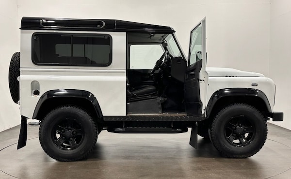 Used Land Rover Defender 2015 for sale - 75815190: Photo 8