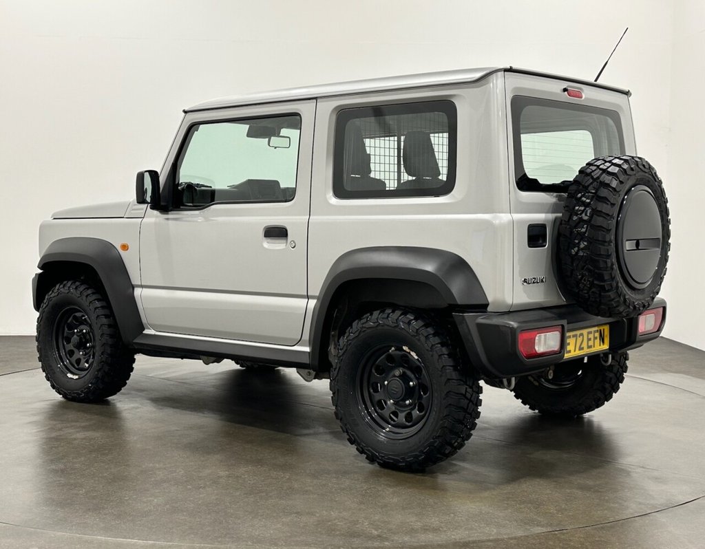 Used Suzuki Jimny 2023 for sale - 77572052: Photo 3