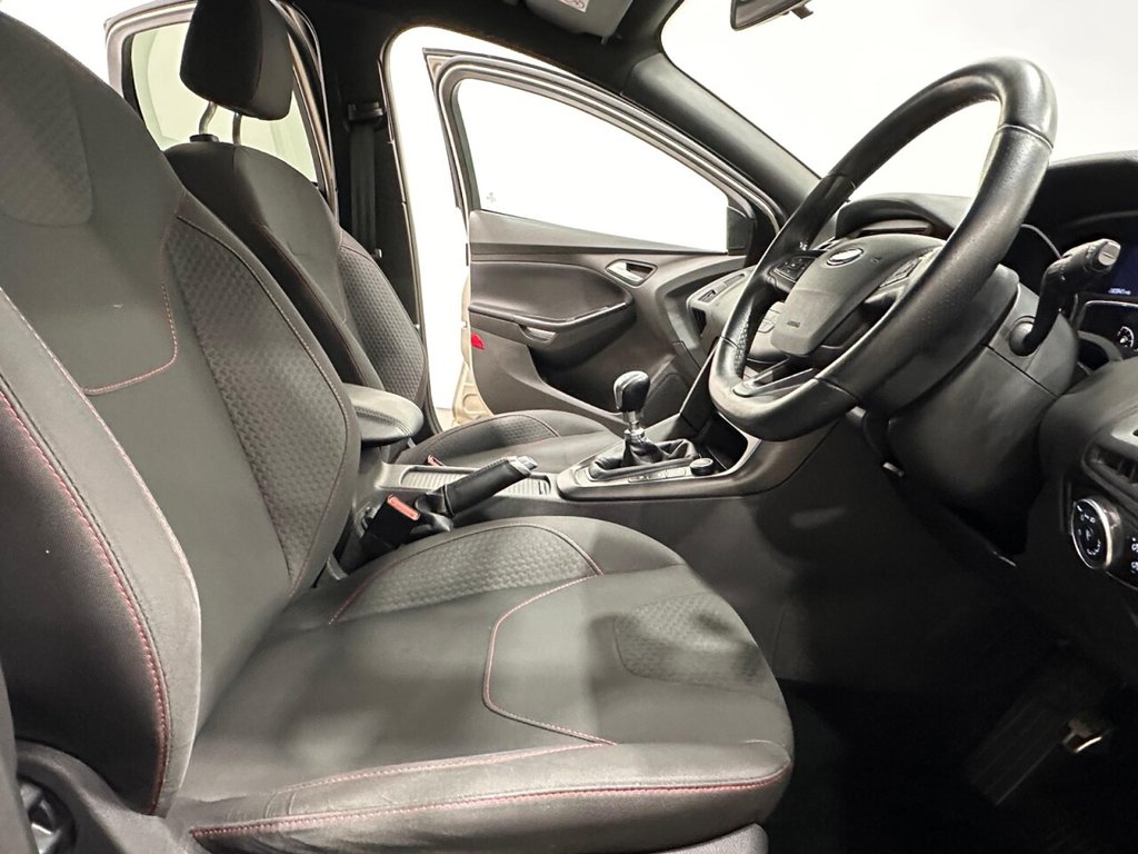 Used Ford Focus 2016 for sale - 76797971: Photo 13