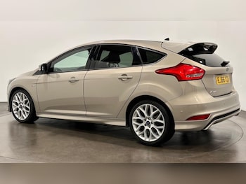 Used Ford Focus 2016 for sale - 76797971: Photo