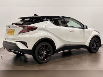 Used Toyota C-HR 2019 for sale - 76202403: Photo