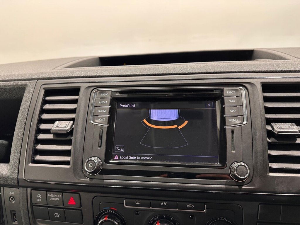Used Volkswagen Transporter 2018 for sale - 77692610: Photo 17