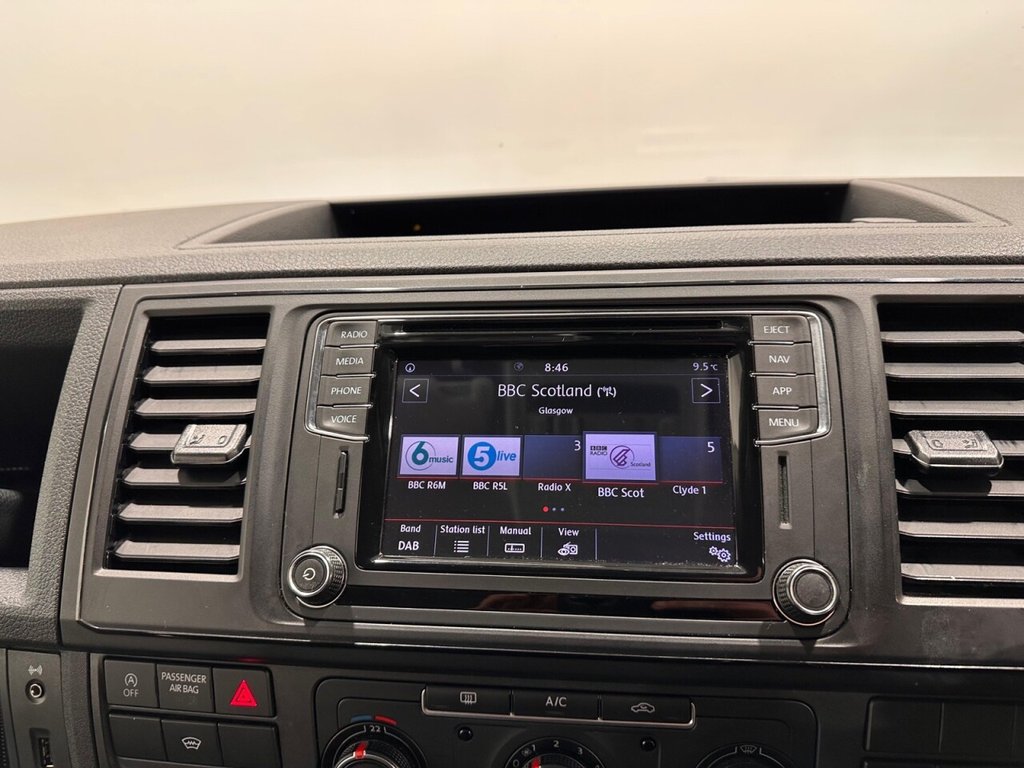 Used Volkswagen Transporter 2018 for sale - 77692610: Photo 24