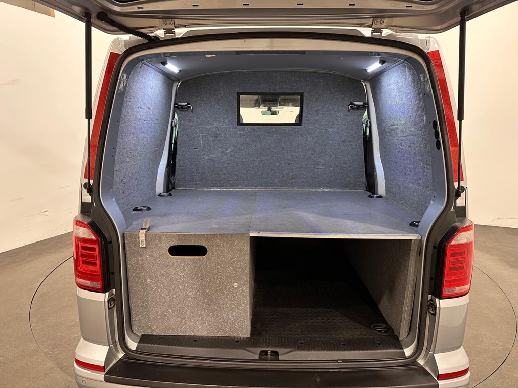 Used Volkswagen Transporter 2018 for sale - 77692610: Photo 38