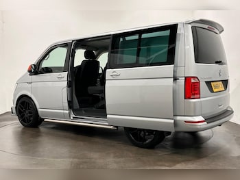 Used Volkswagen Transporter 2018 for sale - 77692610: Photo