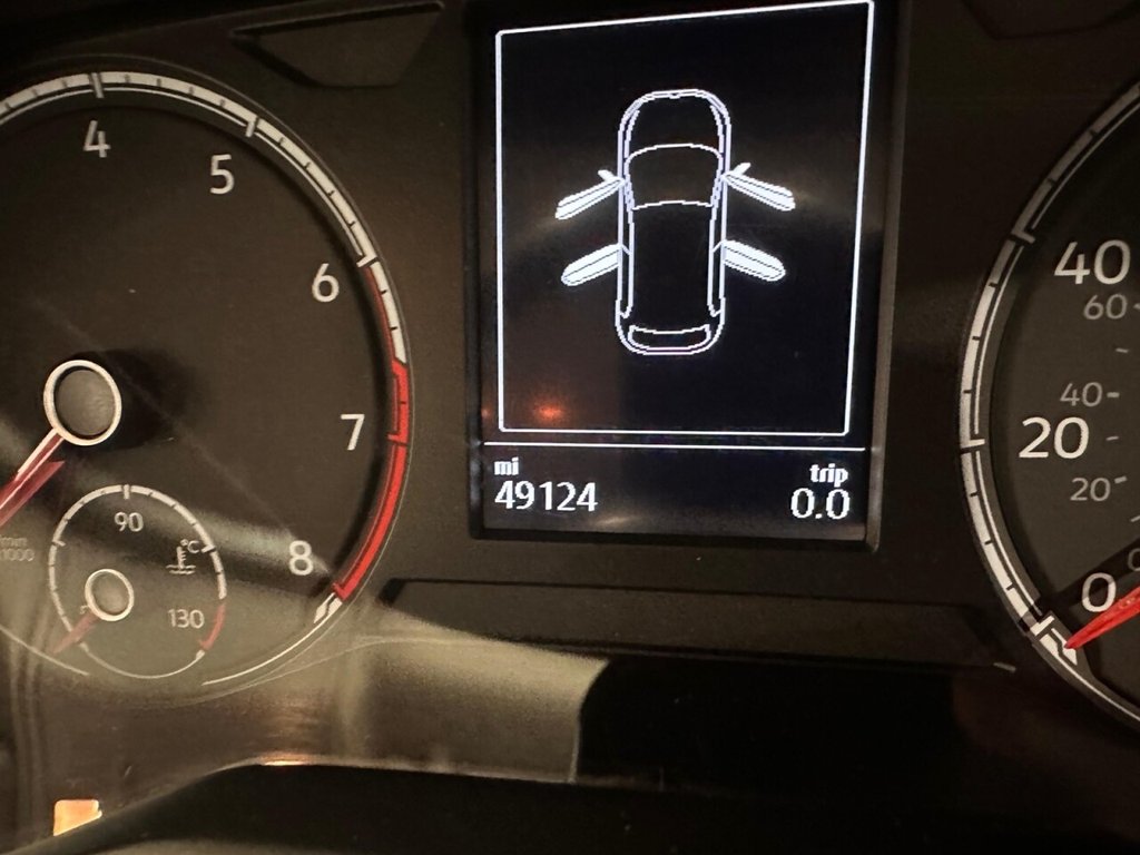 Used Volkswagen Polo 2018 for sale - 76698760: Photo 8