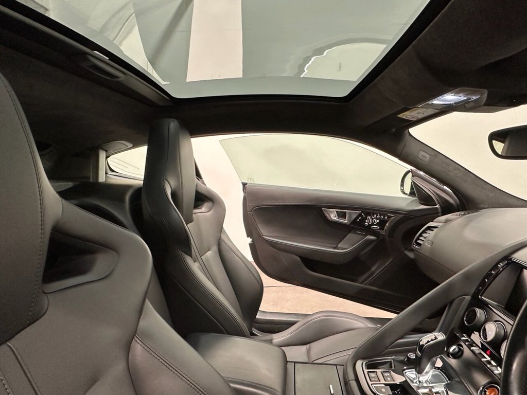 Used Jaguar F-Type 2014 for sale - 76368233: Photo 19