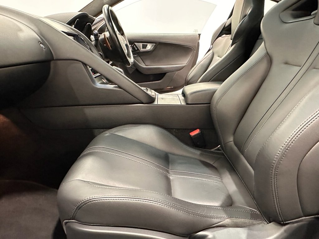 Used Jaguar F-Type 2014 for sale - 76368233: Photo 22