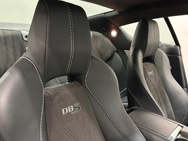 Used Aston Martin DBS 2009 for sale - 75242654: Photo 11