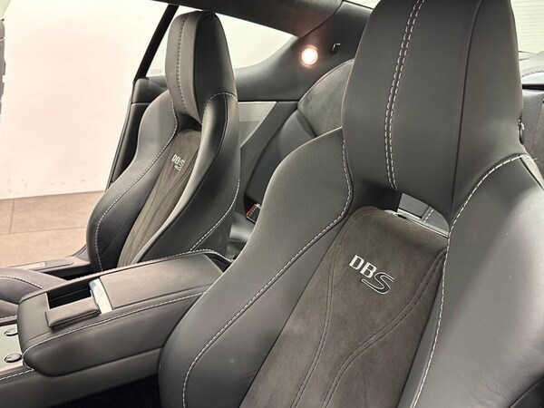 Used Aston Martin DBS 2009 for sale - 75242654: Photo 13