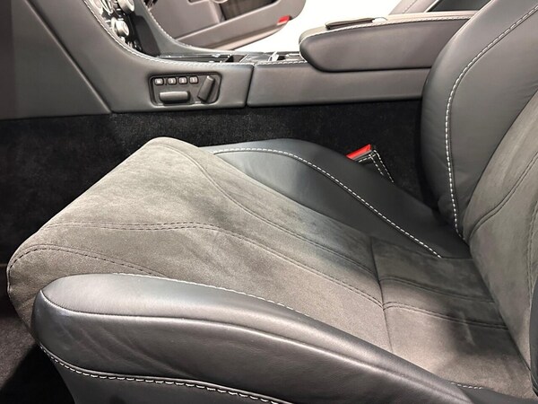 Used Aston Martin DBS 2009 for sale - 75242654: Photo 14