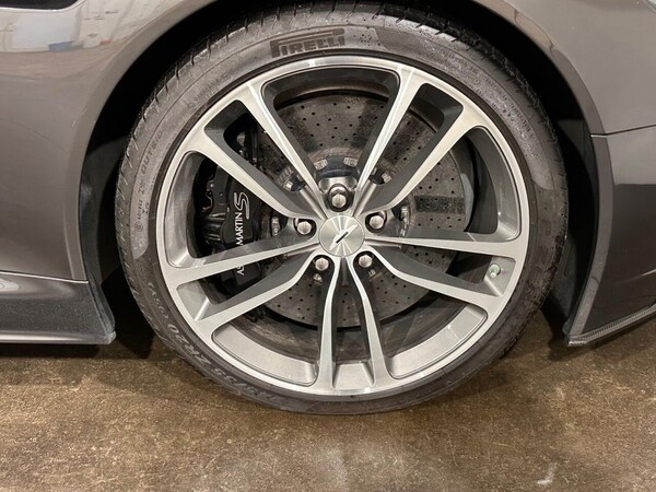 Used Aston Martin DBS 2009 for sale - 75242654: Photo 32