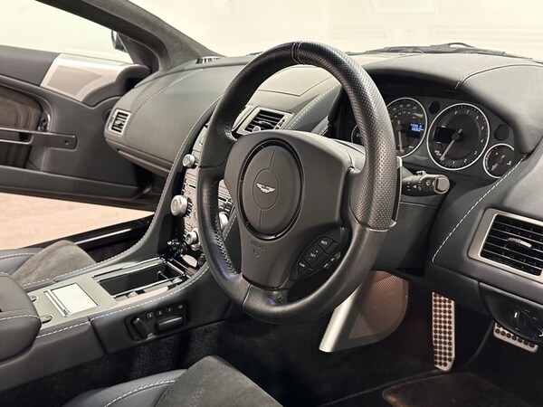 Used Aston Martin DBS 2009 for sale - 75242654: Photo 9