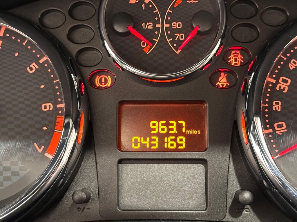 Used Peugeot 207 2014 for sale - 76345485: Photo 12