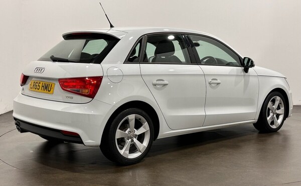 Used Audi A1 2015 for sale - 76203262: Photo 4