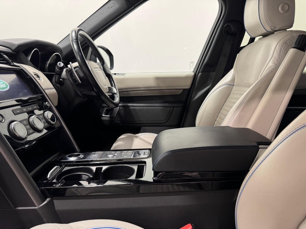 Used Land Rover Discovery 2017 for sale - 76642399: Photo 13