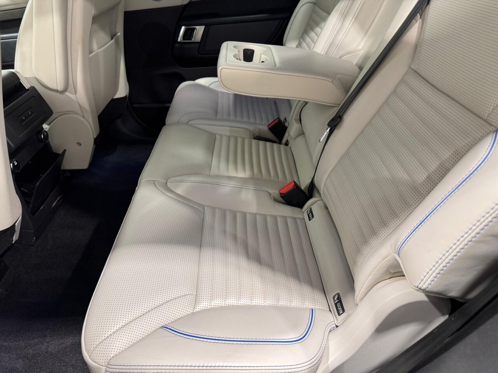 Used Land Rover Discovery 2017 for sale - 76642399: Photo 15