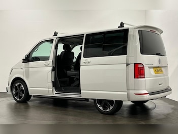 Used Volkswagen Transporter 2018 for sale - 78257076: Photo