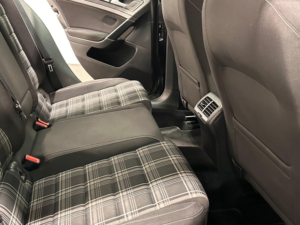 Used Volkswagen Golf 2014 for sale - 77464050: Photo 11