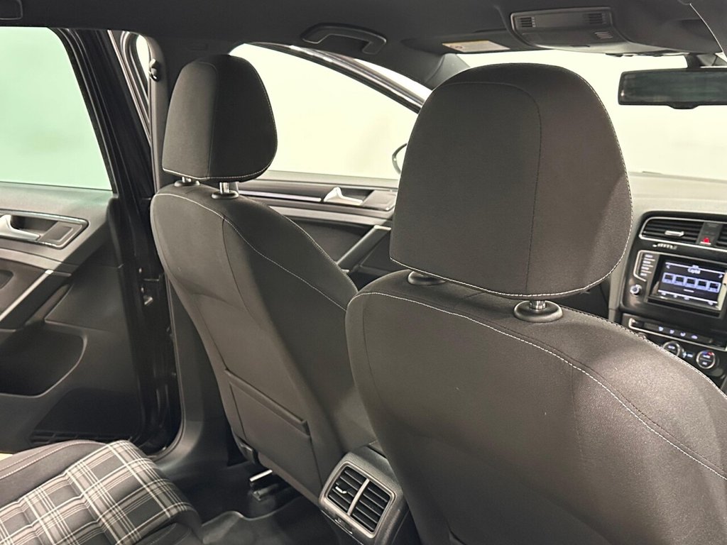 Used Volkswagen Golf 2014 for sale - 77464050: Photo 14
