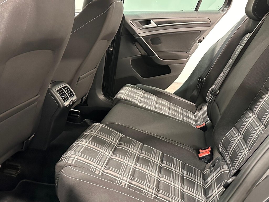 Used Volkswagen Golf 2014 for sale - 77464050: Photo 19