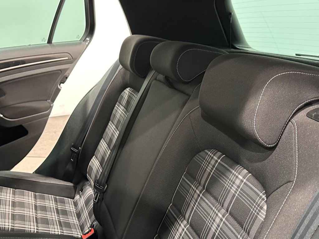 Used Volkswagen Golf 2014 for sale - 77464050: Photo 22