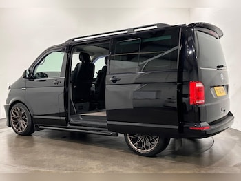 Used Volkswagen Transporter 2018 for sale - 77250518: Photo