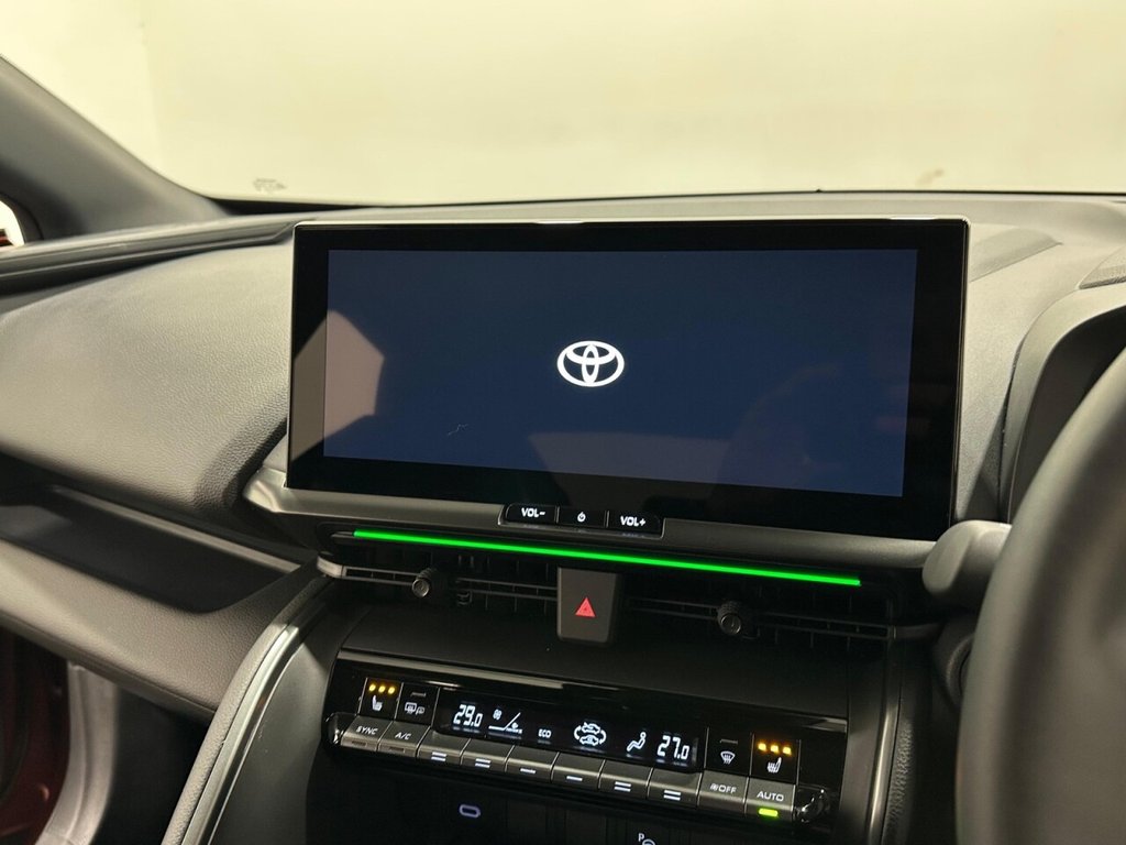 Used Toyota C-HR 2025 for sale - 77905601: Photo 10