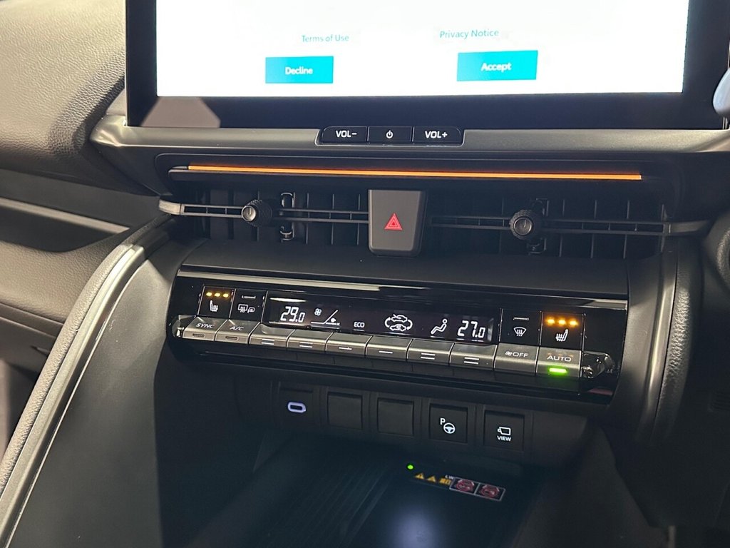 Used Toyota C-HR 2025 for sale - 77905601: Photo 19