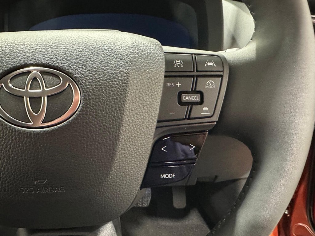 Used Toyota C-HR 2025 for sale - 77905601: Photo 28