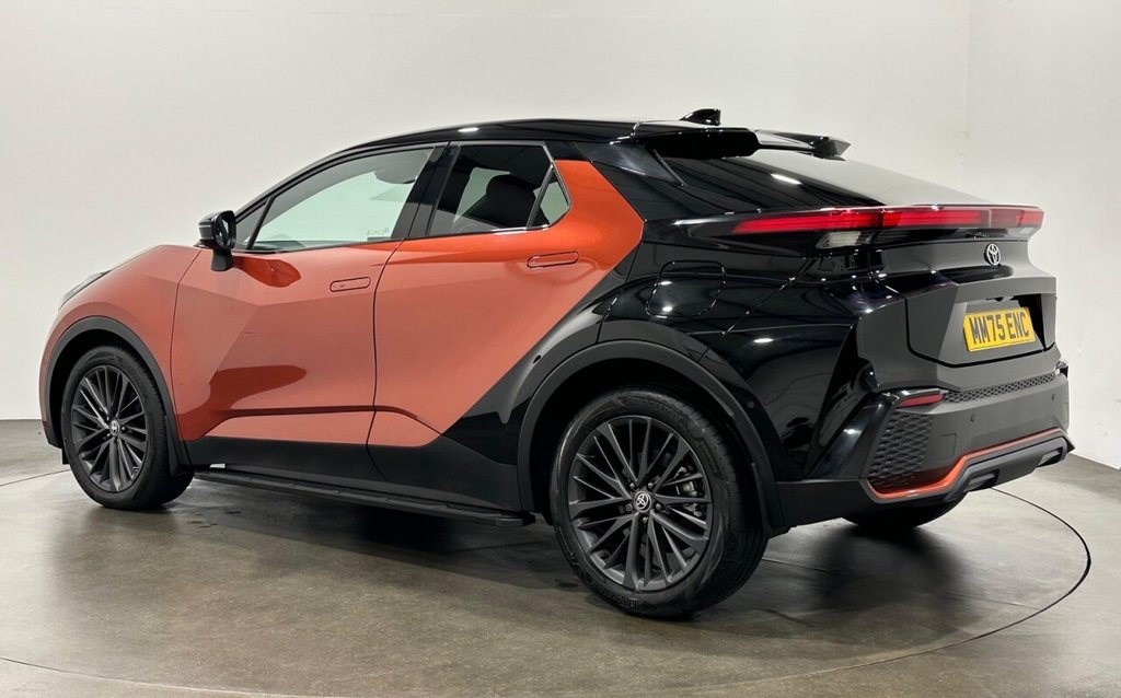 Used Toyota C-HR 2025 for sale - 77905601: Photo 4