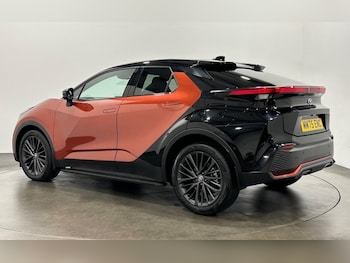 Used Toyota C-HR 2025 for sale - 77905601: Photo