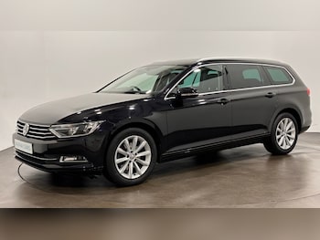 Used Volkswagen Passat 2017 for sale - 75923622: Photo