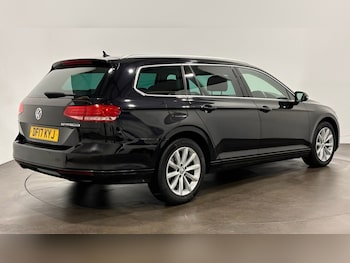 Used Volkswagen Passat 2017 for sale - 75923622: Photo